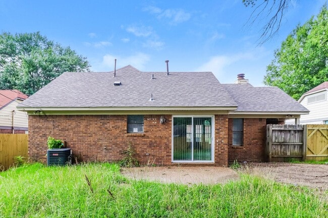 Building Photo - 6349 Valleydale Dr