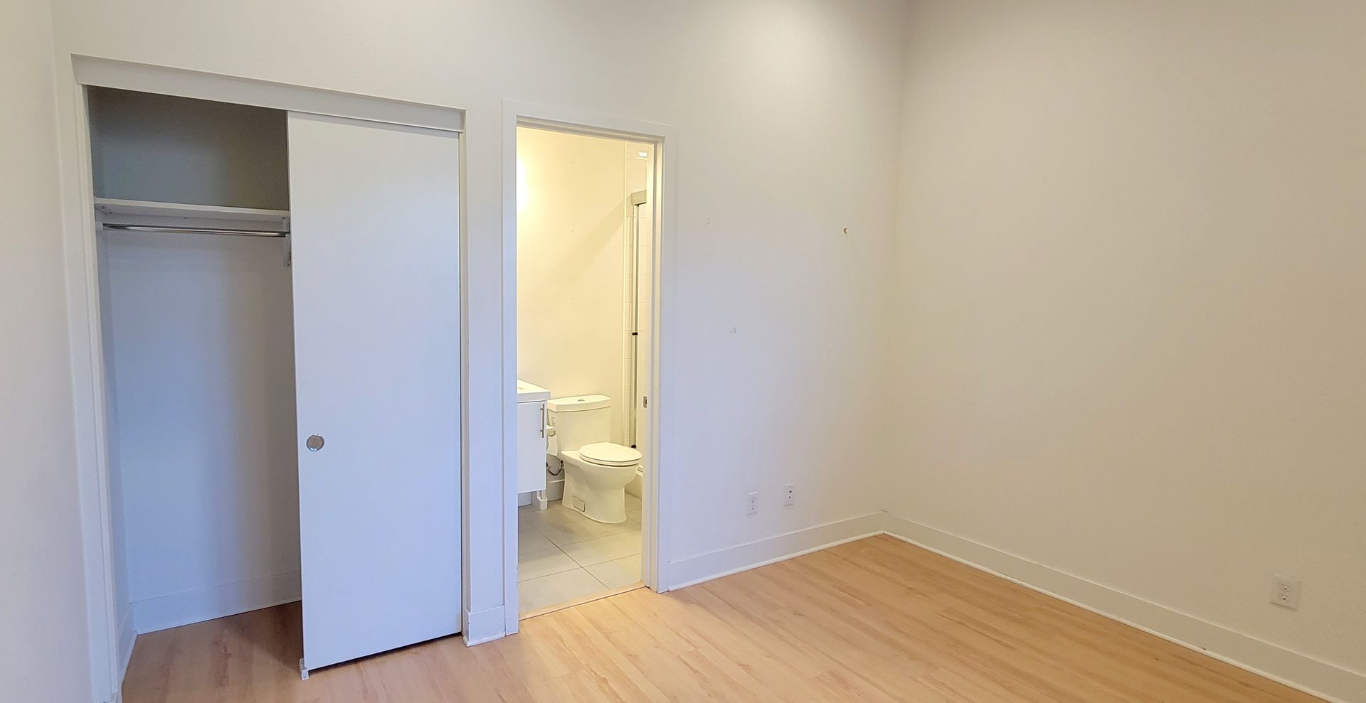 Building Photo - Newly Built Tri-Level Townhome with 3 Bedr...
