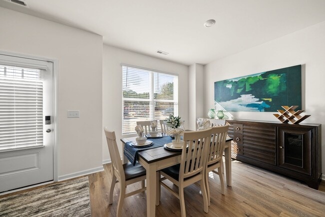 Building Photo - BRAND NEW 3 Bed 2.5 bathroom townhomes in Wake Forest!