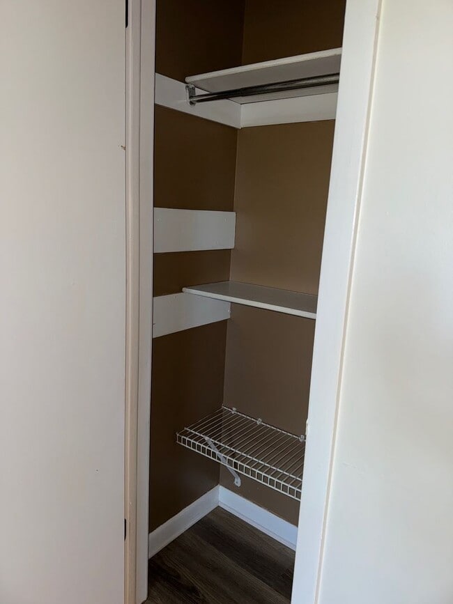 Building Photo - Black Mountain - Newly Renovated 3 Bedroom