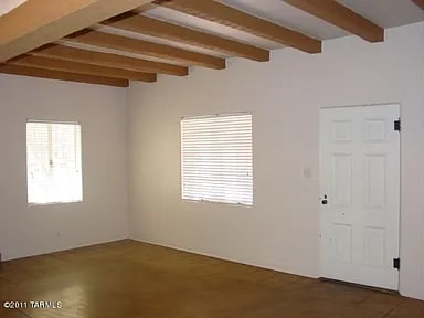 Building Photo - 1616 E 7th St