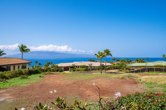 Building Photo - Three Bedroom Lanikeha Estate