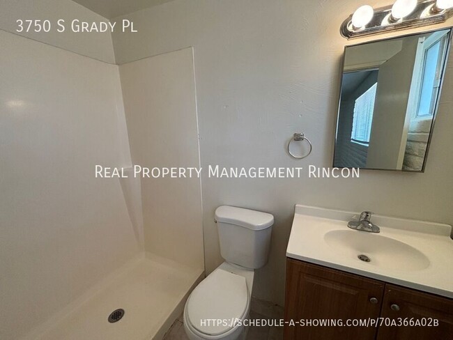 Building Photo - 3750 S Grady Pl