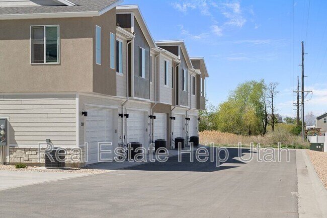 Building Photo - 285 W 1150 N