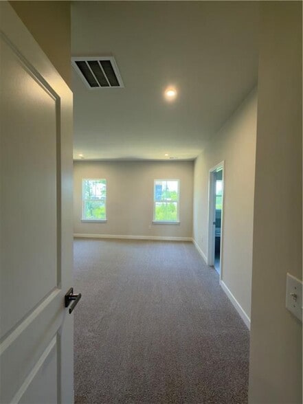 Building Photo - 942 Sugar Vista Cir