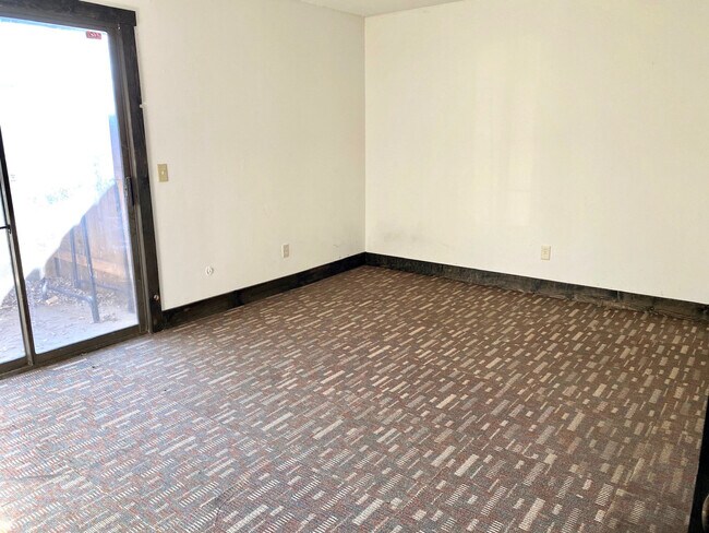 Building Photo - 3024 Bluestem