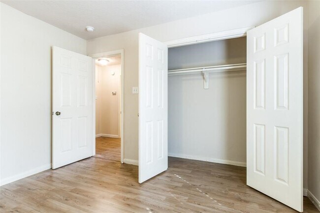 Building Photo - 1138 Evandale Ln