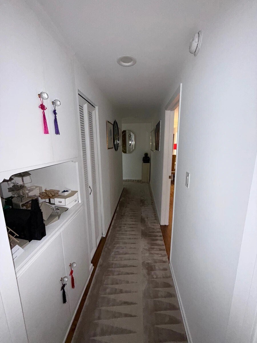 Building Photo - 1541 Hayworth Ave