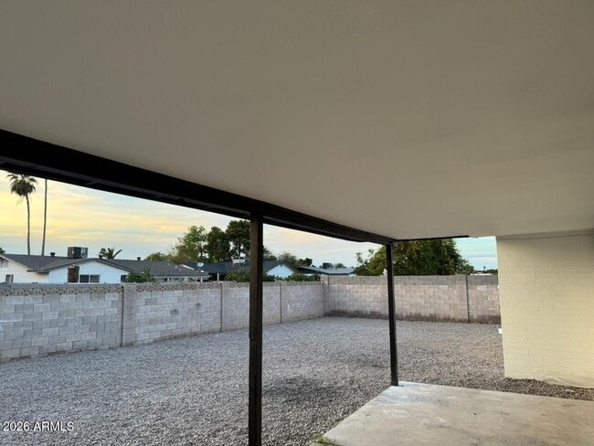 Building Photo - 4816 S Taylor Dr