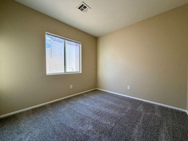 Building Photo - 4 bedroom near Nellis AFB