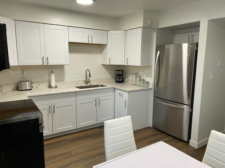 Building Photo - Dobbins Place