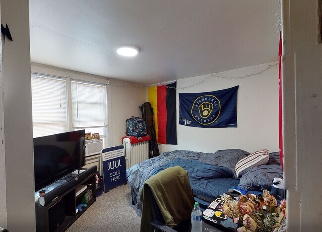 Building Photo - Bassett &amp; Wash, LLC 511WW