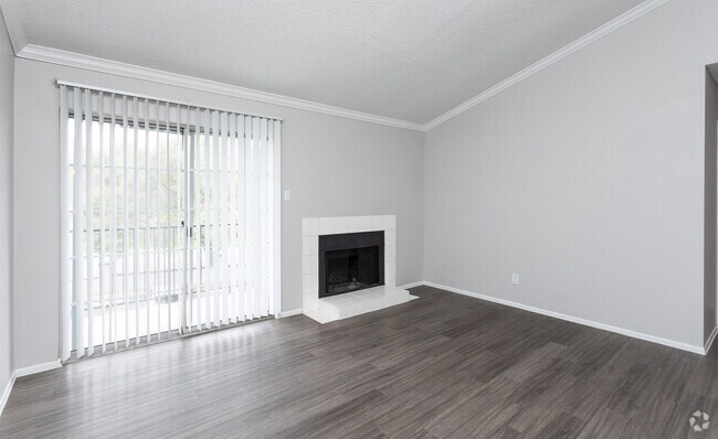 1BR, 1BA - 680SF Living Room - The Haven