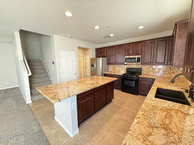 Building Photo - 9237 W Coolbrook Ave