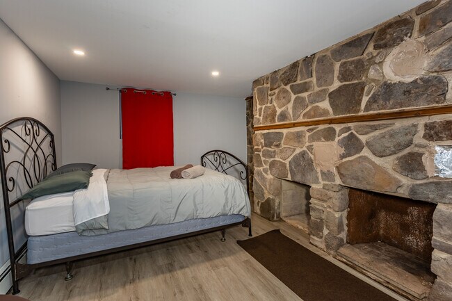 Building Photo - 173 Mountainview Rd