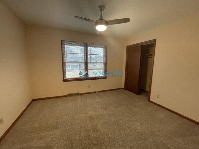 Building Photo - 13207 W 94th St
