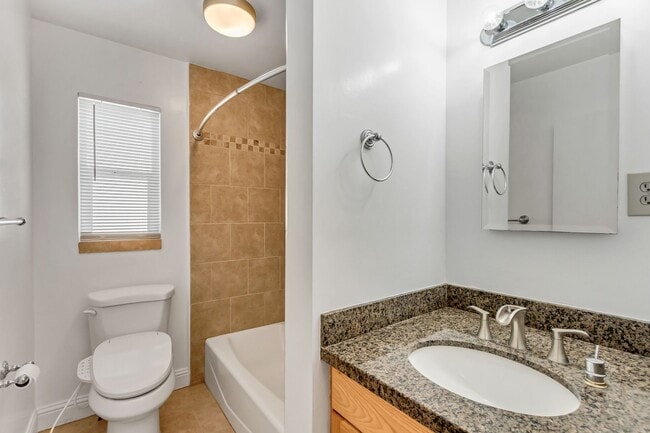 Building Photo - Exceptional 4-Bedroom Home in Prime Sugar House Location!