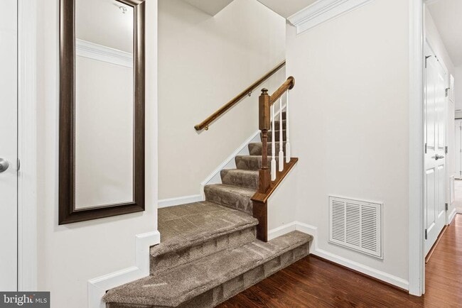 Building Photo - 6405 Walcott Ln