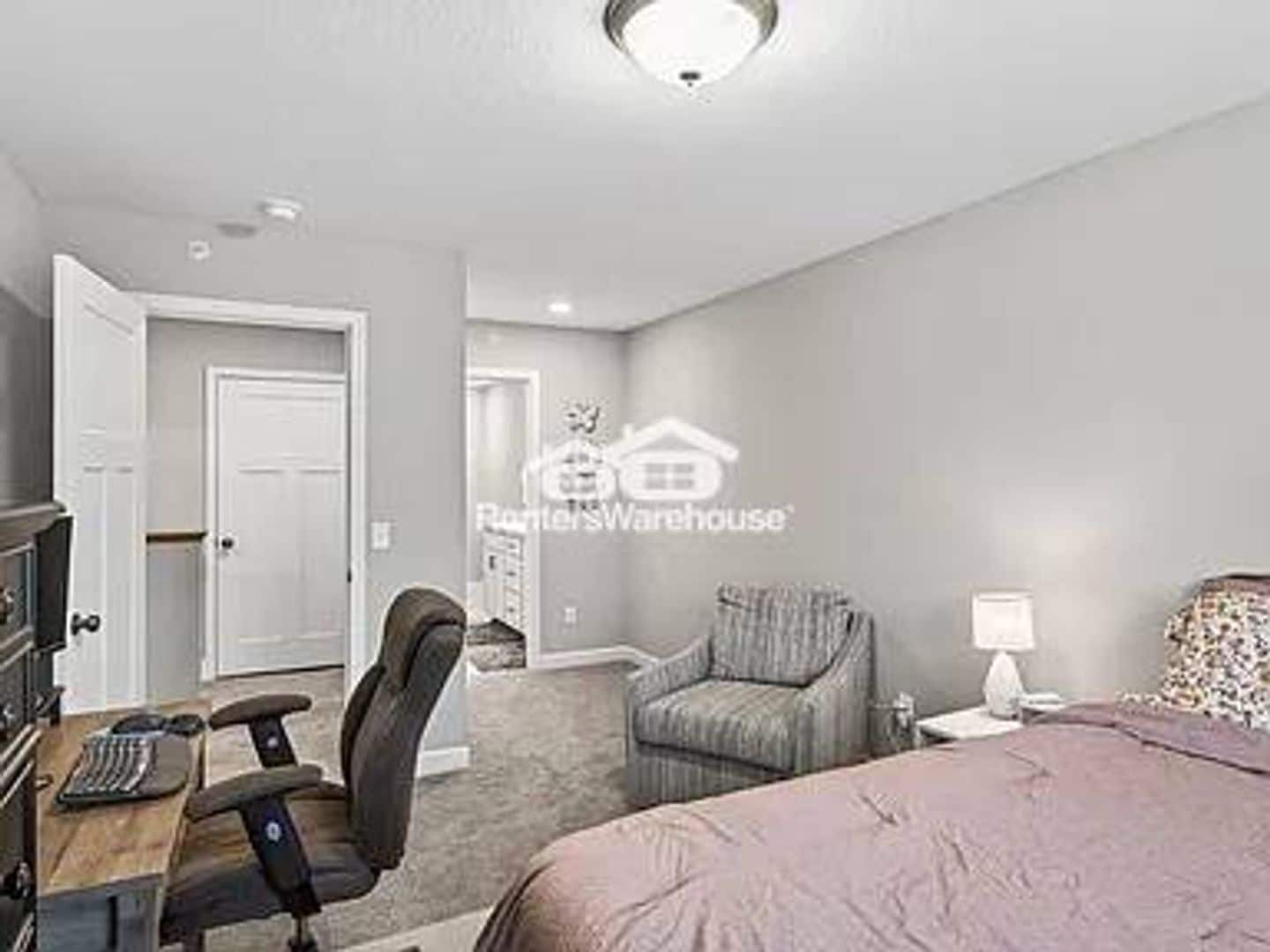 Building Photo - 25584 3rd St W