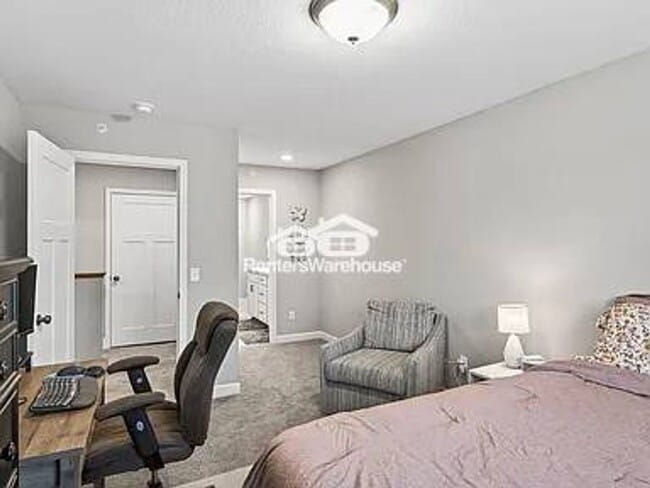 Building Photo - 25584 3rd St W