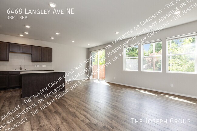 Building Photo - 6468 Langley Ave NE