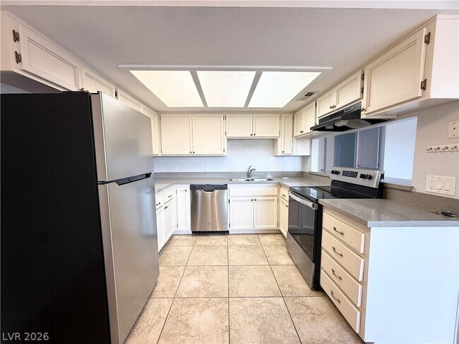 Building Photo - 3720 Snorkel Cir
