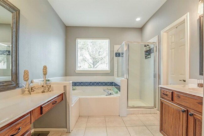 Building Photo - 2409 Daytona Ct