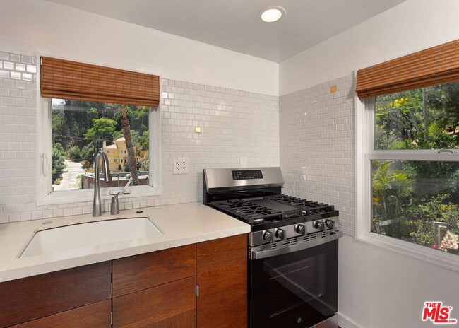 Building Photo - 2108 Tavern Trail