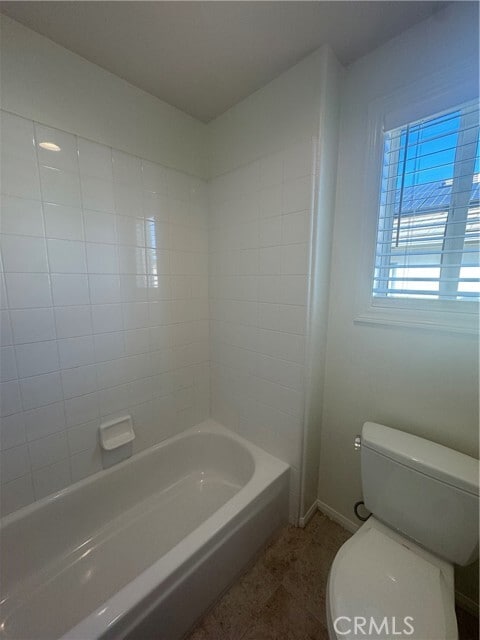 Building Photo - 27935 Hedgeline Dr