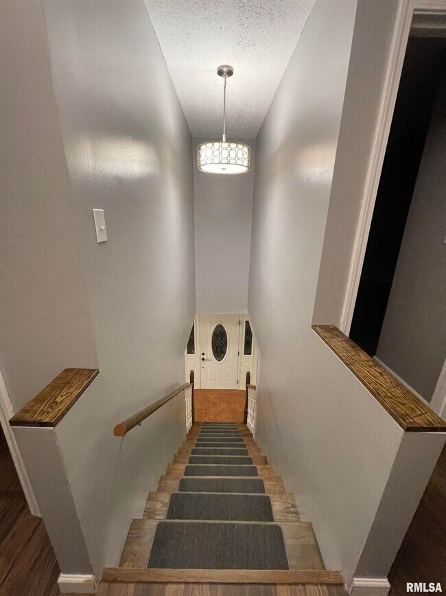 Building Photo - 12488 Cyril James Rd