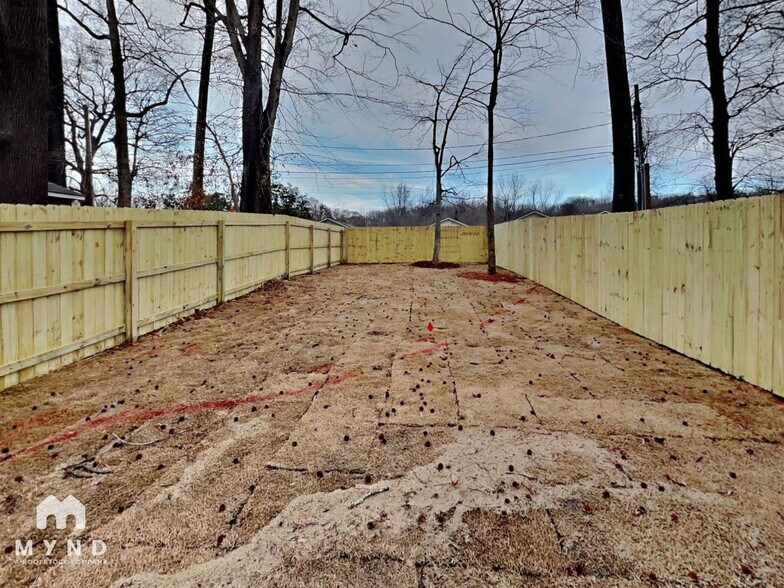 Building Photo - 928 Wainwright Ave