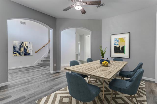 Building Photo - 817 Rushmore Dr