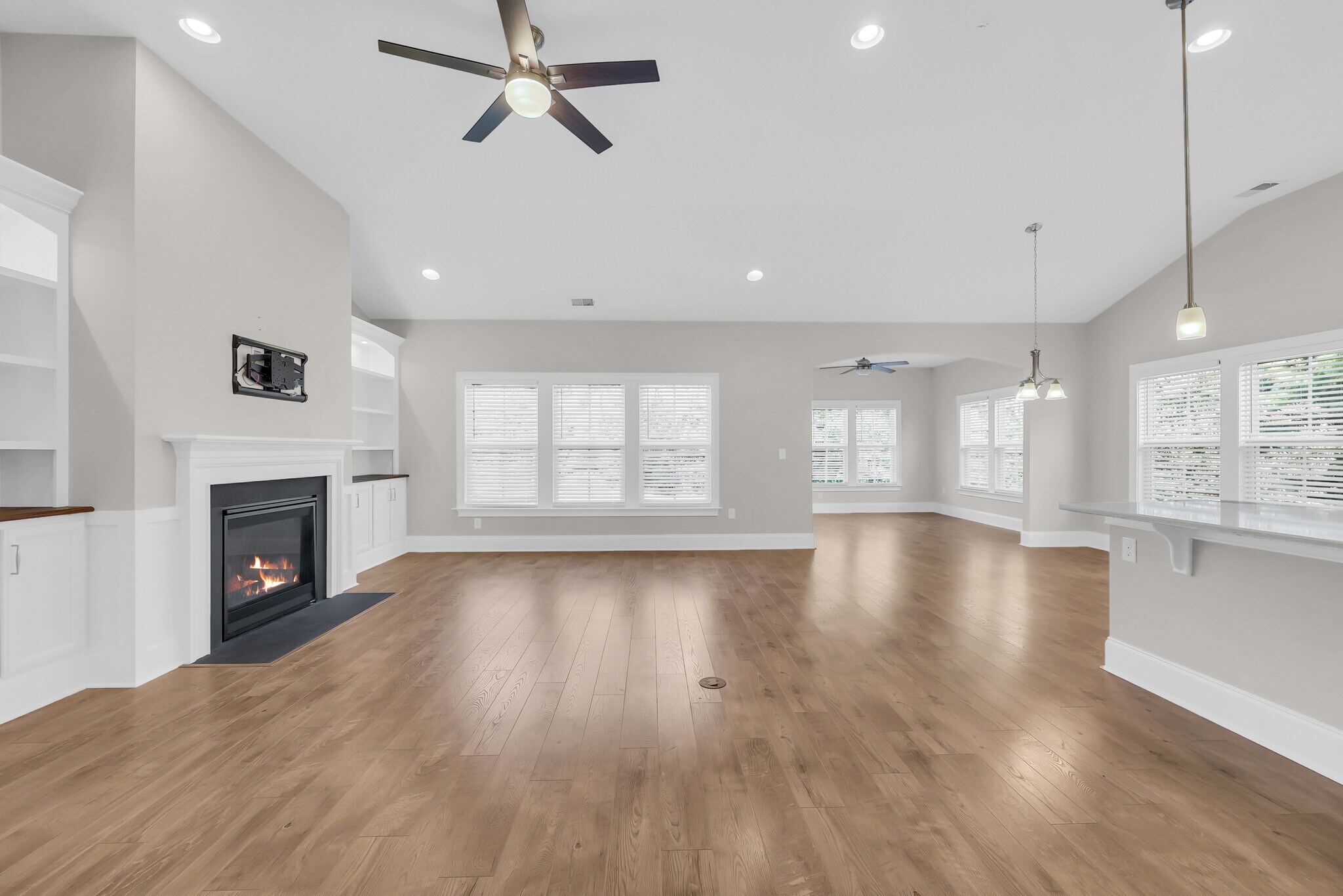 Building Photo - 1758 Edgewood Dr