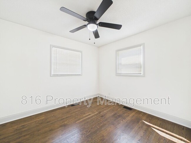 Building Photo - 1406 N Ponca Dr