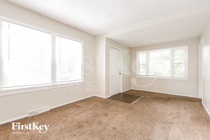 Building Photo - 1146 Hinckley St