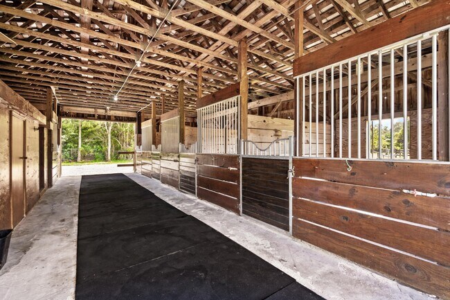 Building Photo - 13717 E Citrus Dr