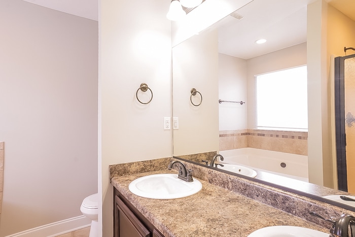 Building Photo - 226 High Meadows Cir
