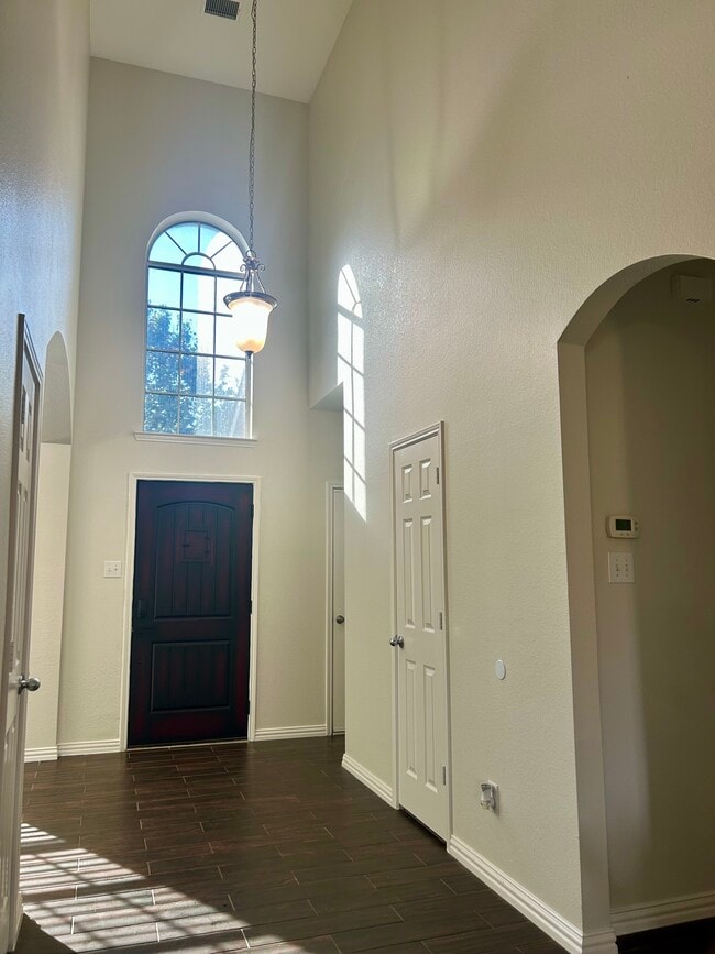 Building Photo - 8012 Wyoming Dr