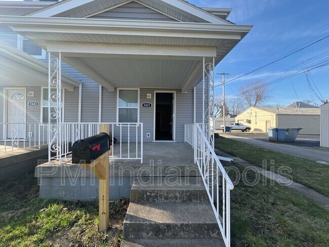 Primary Photo - 1821 Grand Ave