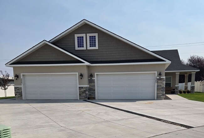 2981 Lisa Court