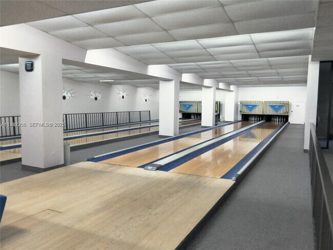 Building Photo - 3801 Environ Blvd