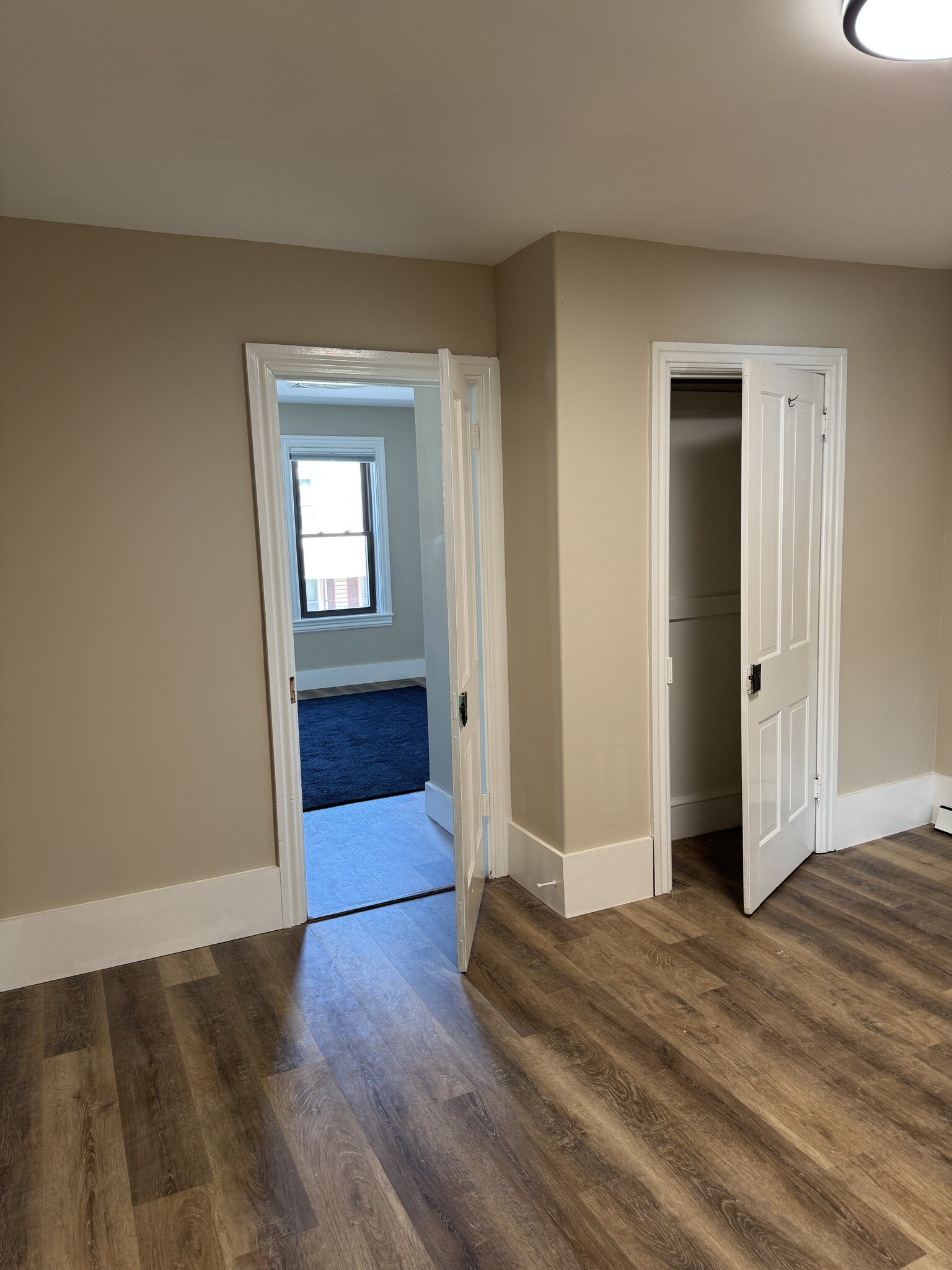 Office/ bedroom - 248 E Market St
