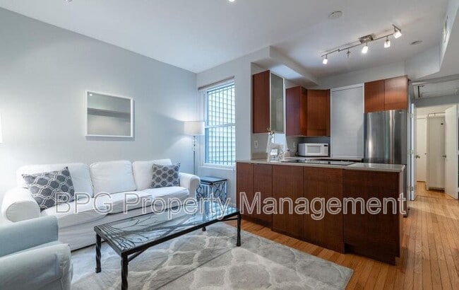 Building Photo - 1512 10th St NW