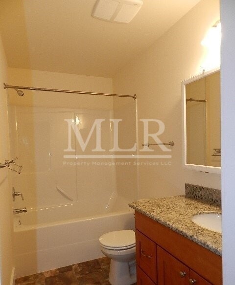 Building Photo - Cirque Dr W 8013-