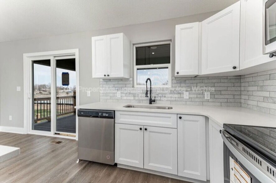 Building Photo - 1256 Outland Ct.