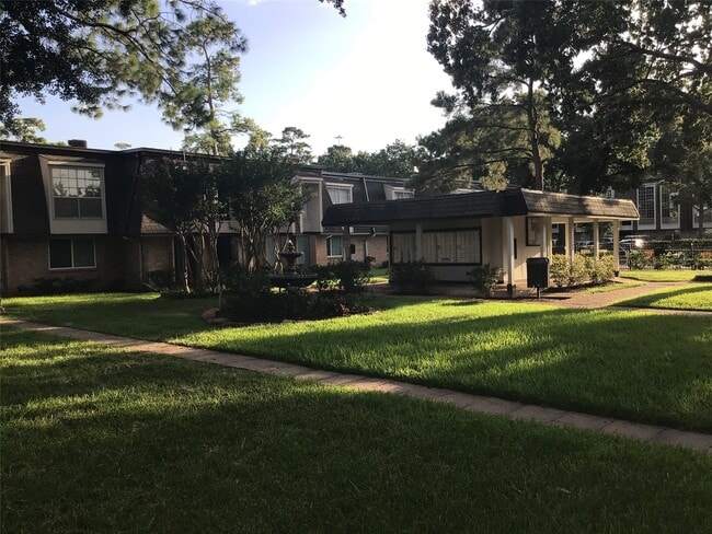 Building Photo - 12633 Memorial Dr
