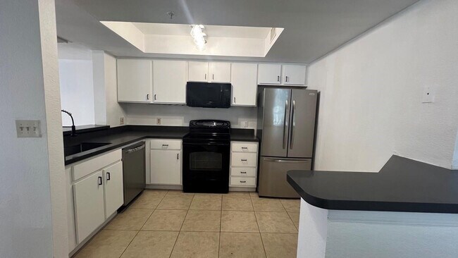 Building Photo - 735 SW 148th Ave