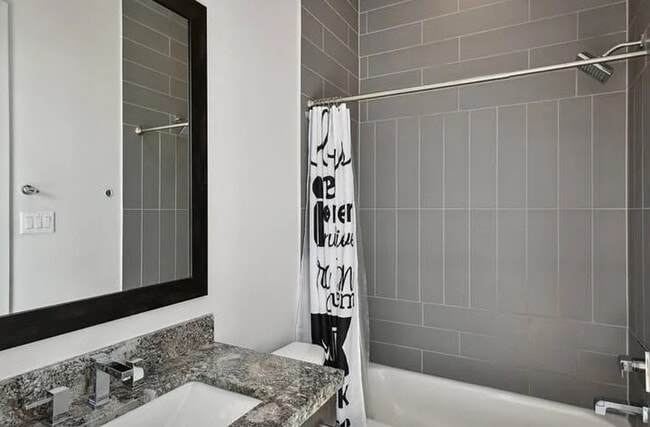 Building Photo - 2830 Clay St