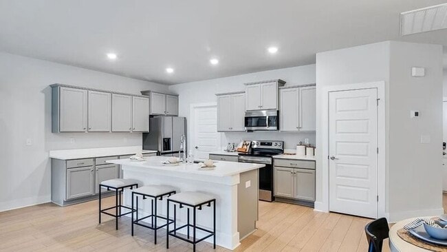 Building Photo - 6059 Gardner Maples Dr SE