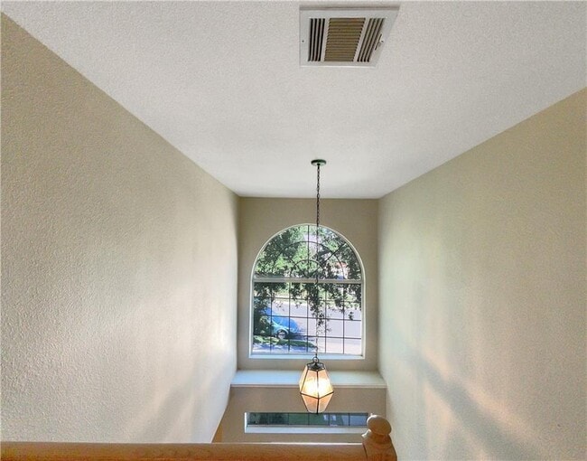 Building Photo - 1703 Amber Skyway Cove